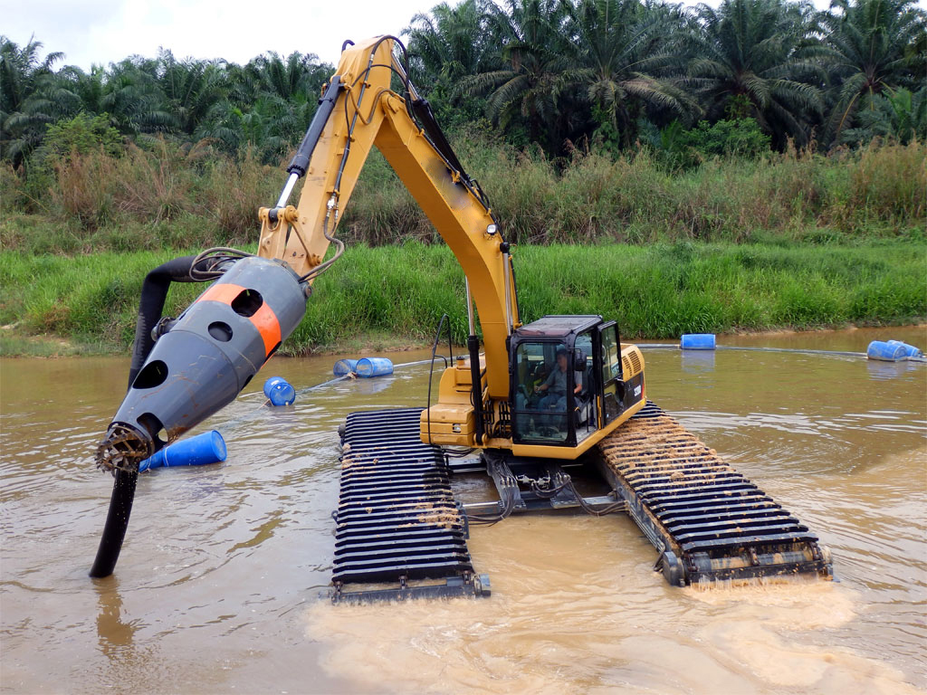 amphibious-excavator